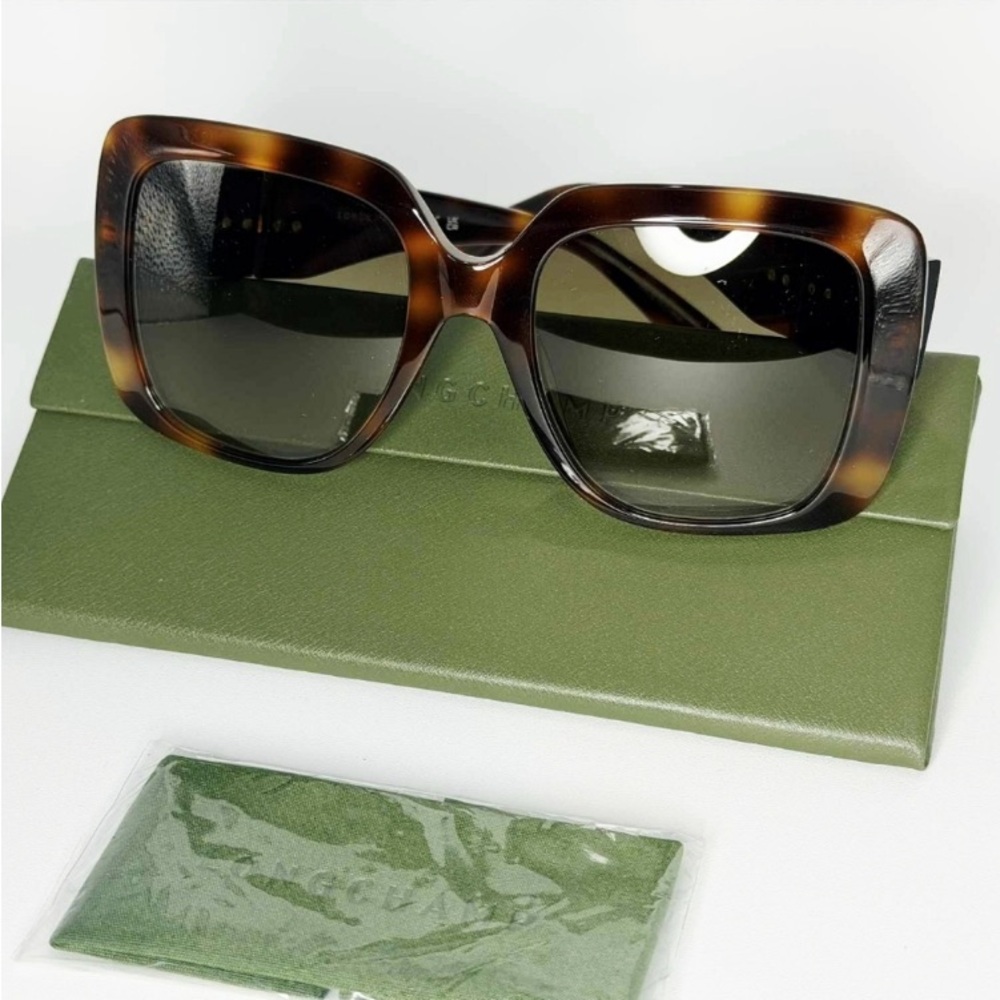 Longchamp NWT- Havana Women’s Sunglasses. Includes Case.
